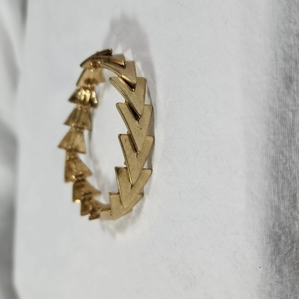 Vintage Goldtone Stretch Bracelet‎